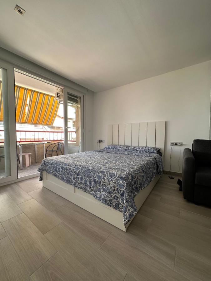 Studio Monserrate H Torrevieja Kültér fotó